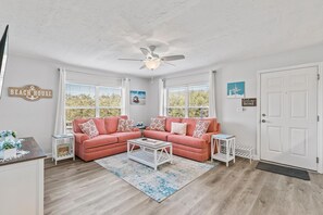 Condo, Multiple Beds (Kiawah Bay 106) | Living area | TV - Kiawah Bay 106 (New Smyrna Beach)