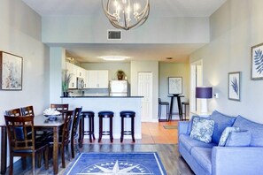 Condo, Multiple Beds (Madeira Bay Resort II - 606) | Living area - Madeira Bay Resort II - 606 (Madeira Beach)