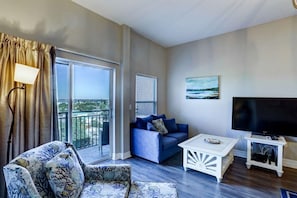 Condo, Multiple Beds (Madeira Bay Resort II - 606) | Living area