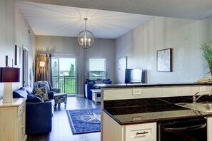 Condo, Multiple Beds (Madeira Bay Resort II - 606) | Interior