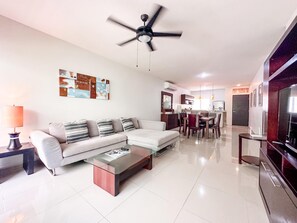 Apartamento, várias camas (Sabbia 2301 - 3bedrooms all-in) | Área de estar