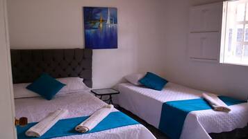 4 Schlafzimmer, Reisekinderbett, kostenloses WLAN, Bettwäsche