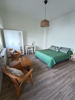 2 soverom, skrivebord, wi-fi og sengetøy