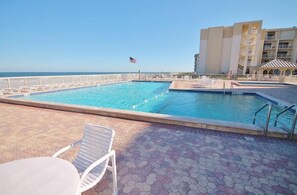 Appart'hôtel, 1 très grand lit (Castle Reef 412) | Piscine