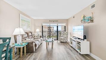 Condo, 1 King Bed (Castle Reef 412) | Living area | TV