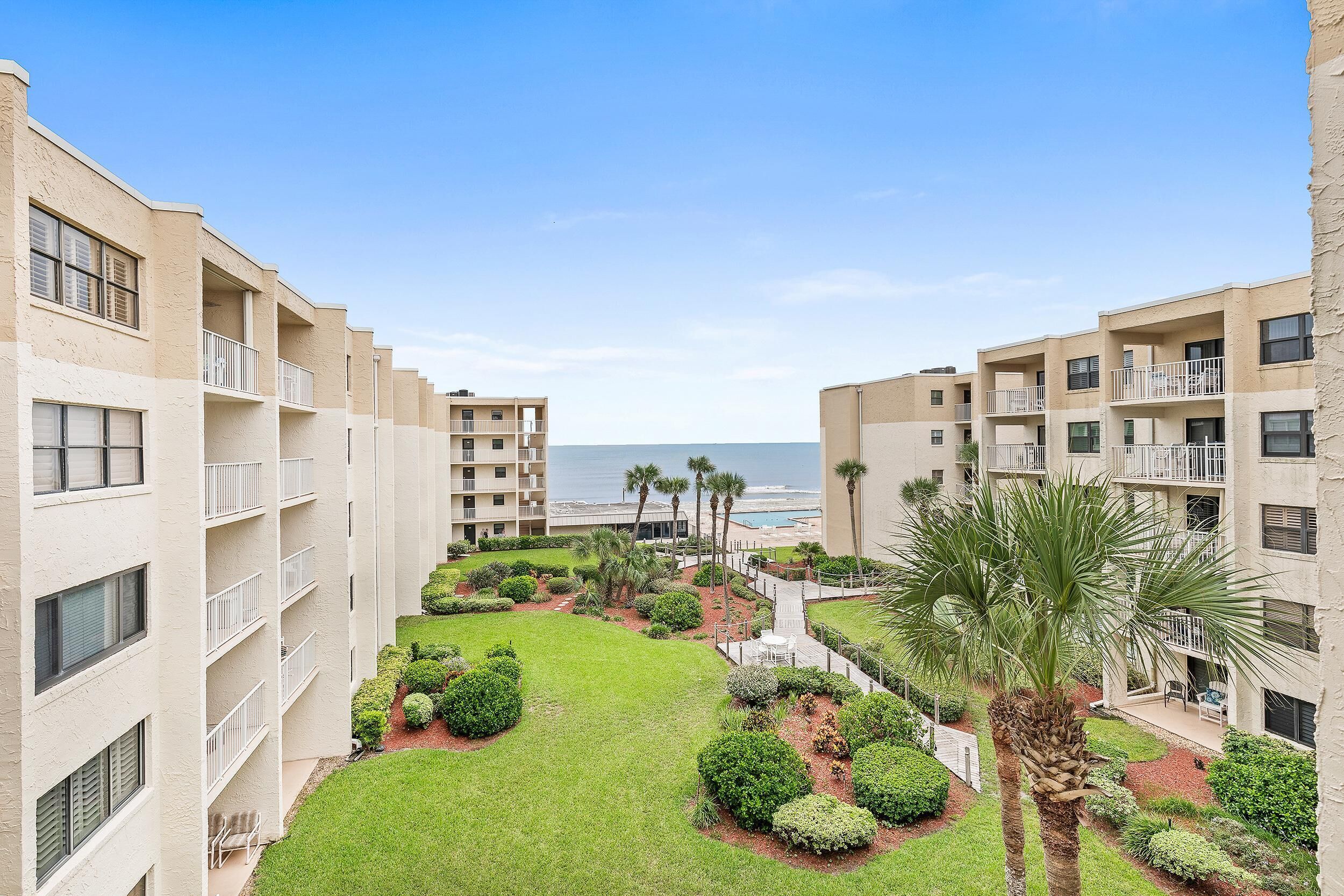 Condo, 1 King Bed (Castle Reef 412) | Exterior