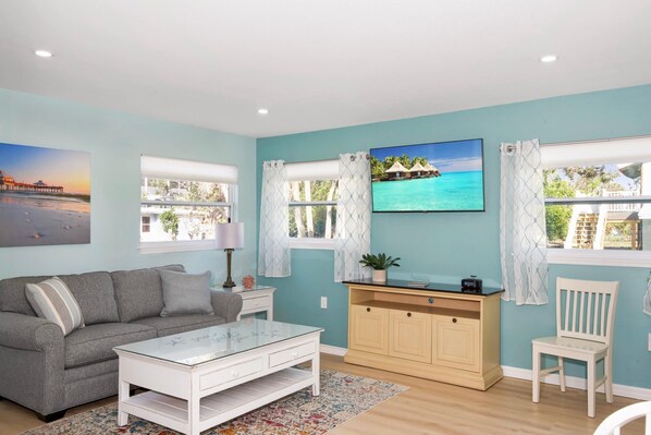 House, Multiple Beds (Island Paradise Cottage) | Living area