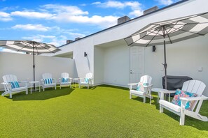 Hus - flere senge (Azul Townhomes B3) | Terrasse/gårdhave