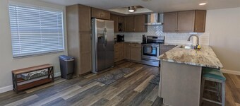 Sea Club #44 - Coral Reef Retreat