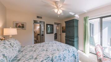 Condo, 1 cama King size y sofá cama (Sea Woods 115) | 1 habitación