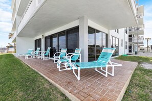 Appart'hôtel, plusieurs lits (Ocean Reef Villas 110) | Terrasse/Patio