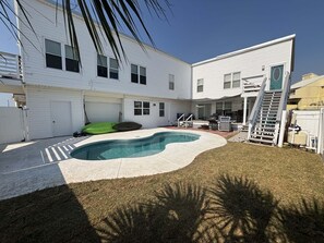 House, Multiple Beds (Beach Bay Bliss) | Pool