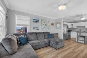 House, Multiple Beds (Beach Bay Bliss) | Living area