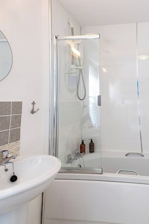 Towels - Charming 2-Bedroom Cottage, parking by Yorkshire Coast Holiday Lets (North Yorkshire)