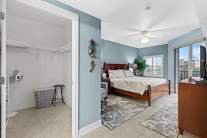 Condo, Multiple Beds (Oceanwalk 12-402)