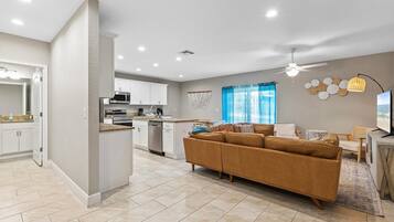 House, Multiple Beds (Oceans 25- Lazy Beach Days) | Interior