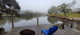 4br Coastal Waterfront . Sleeps 12 . Dock & Firepit