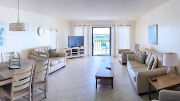 Condo, Multiple Beds (Sea Club #402 - Isle Be Back) | Living area