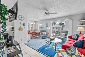 公寓客房, 1 張特大雙人床和 1 張沙發床 (Colony Beach Club 209) | 起居區