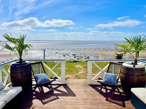 The West Usk Lighthouse Lightkeepers Lodge