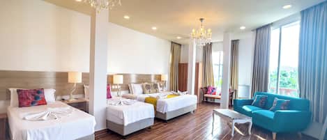 Chambre Quadruple Familiale, balcon, vue ville