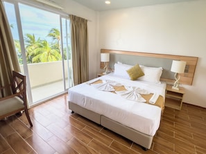 Deluxe Double Room, Balcony, Sea View | In-room safe, free WiFi - Rehendhi Villa (Maafushi)