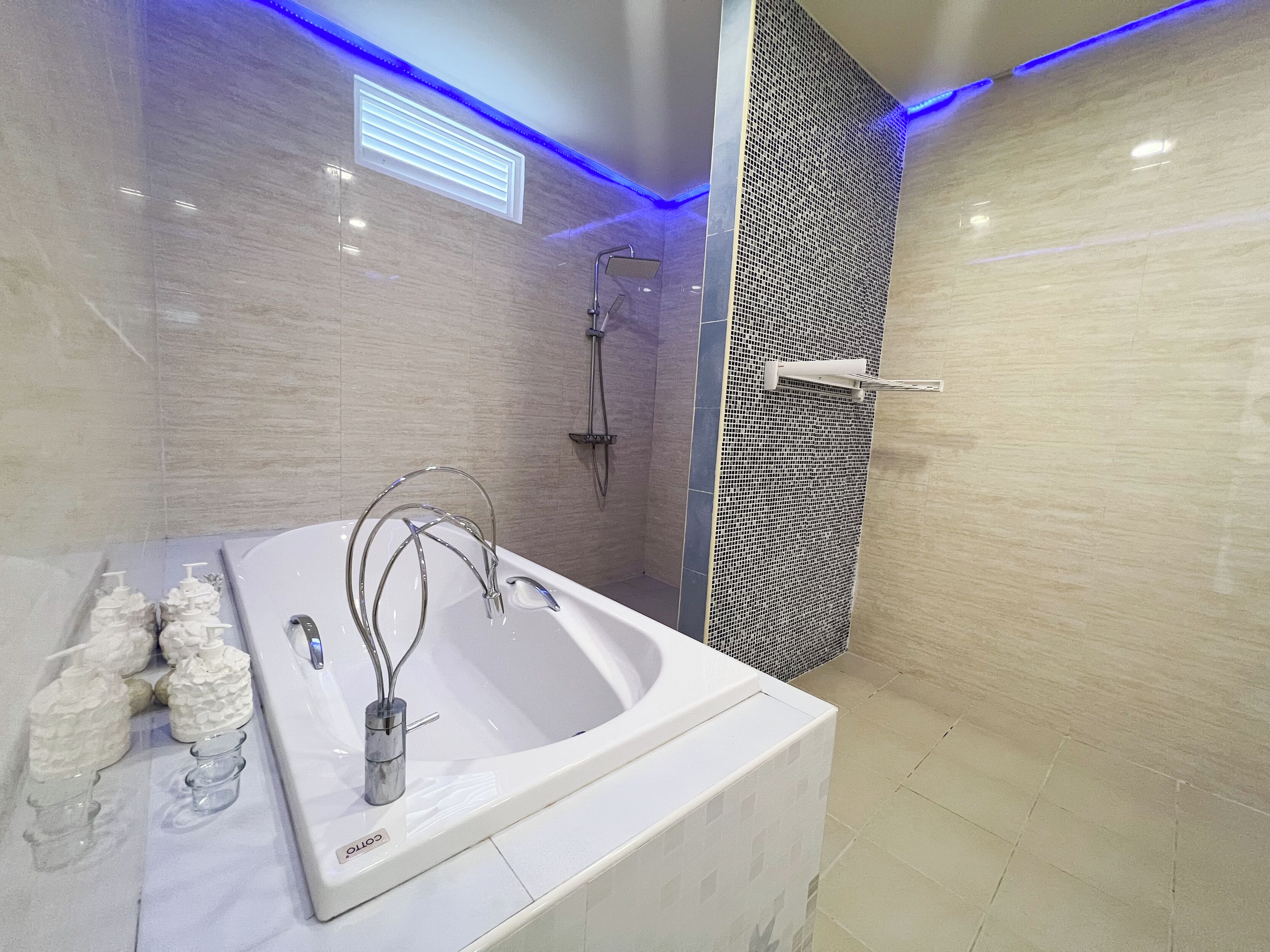 Foto - Rehendhi Villa