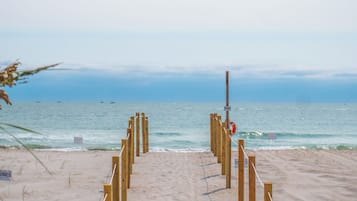 Studio (3 Bedrooms) | Property amenity