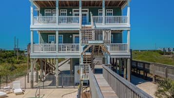 Studio (5 Bedrooms) | Property amenity