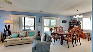 Studio (3 Bedrooms) | Property amenity