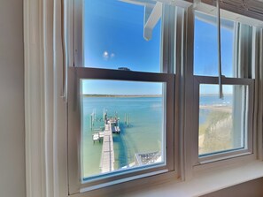 开间 (4 Bedrooms) | 住宿服务设施