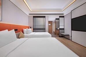 Soundproofing, iron/ironing board, free WiFi - Hilton Garden Inn Leshan Shizhong (Leshan)