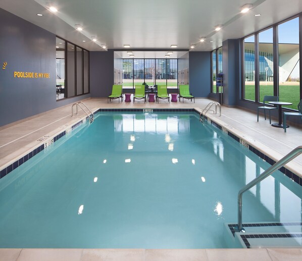 Indoor pool - Home2 Suites By Hilton Owensboro (Owensboro)