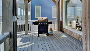 Studio (6 Bedrooms) | Property amenity