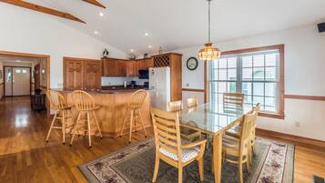 Estudio (4 Bedrooms) | Servicio de la propiedad