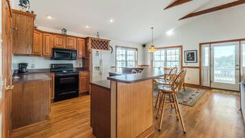 Studio (4 Bedrooms) | Property amenity