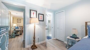 Studio (3 Bedrooms) | Property amenity