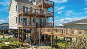 Studio (5 Bedrooms) | Property amenity