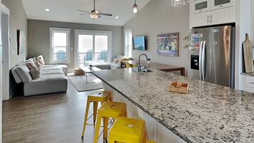 Studio (5 Bedrooms) | Property amenity