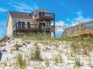 Studio (5 Bedrooms) | Property amenity - Next to Sea Gallery by Topsail Realty (Holly Ridge)