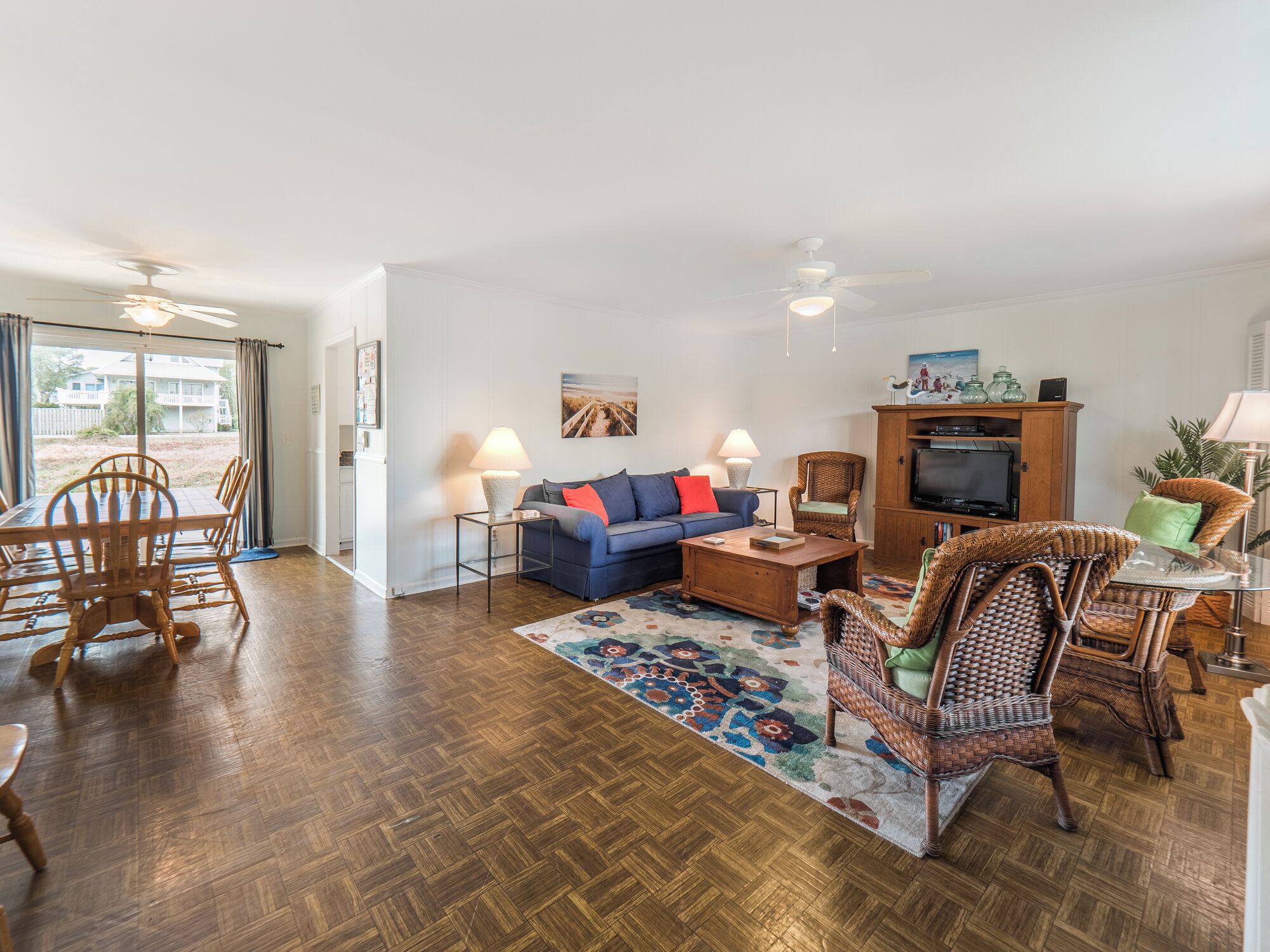 Studio (3 Bedrooms) | Property amenity