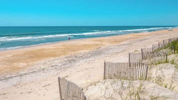 Studio (4 Bedrooms) | Property amenity