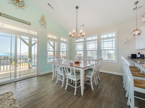 Studio (4 Bedrooms) | Property amenity