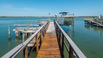 Studio (4 Bedrooms) | Property amenity