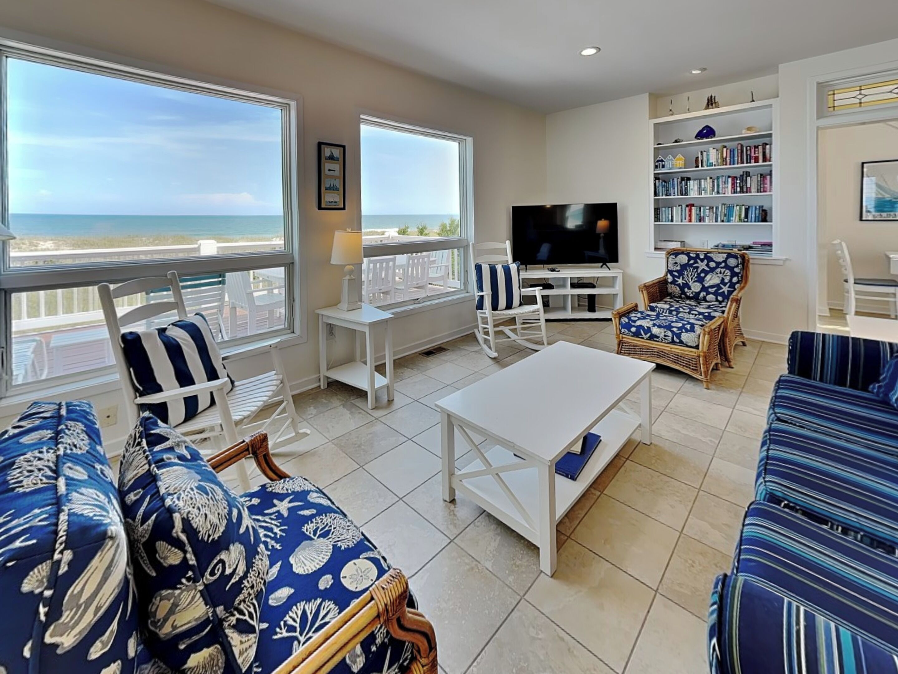 Studio (3 Bedrooms) | Property amenity