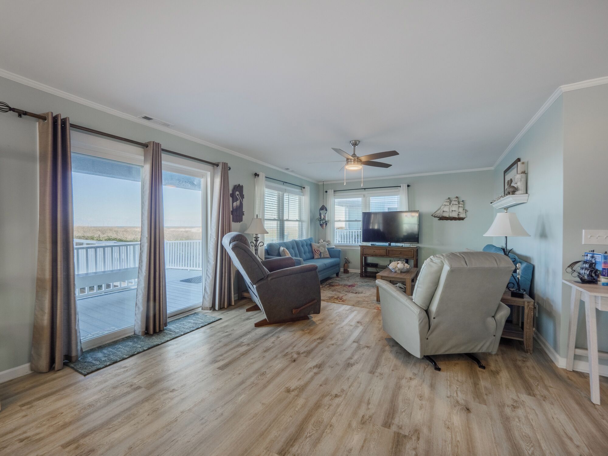 Studio (3 Bedrooms) | Property amenity