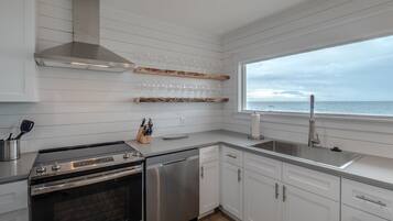 Studio (3 Bedrooms) | Property amenity