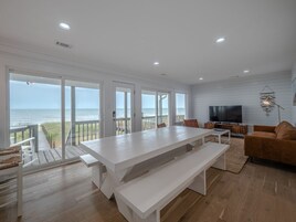 Studio (3 Bedrooms) | Property amenity