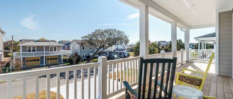 Studio (3 Bedrooms) | Terrace/patio