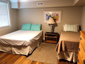 Studio (5 Bedrooms) | Property amenity